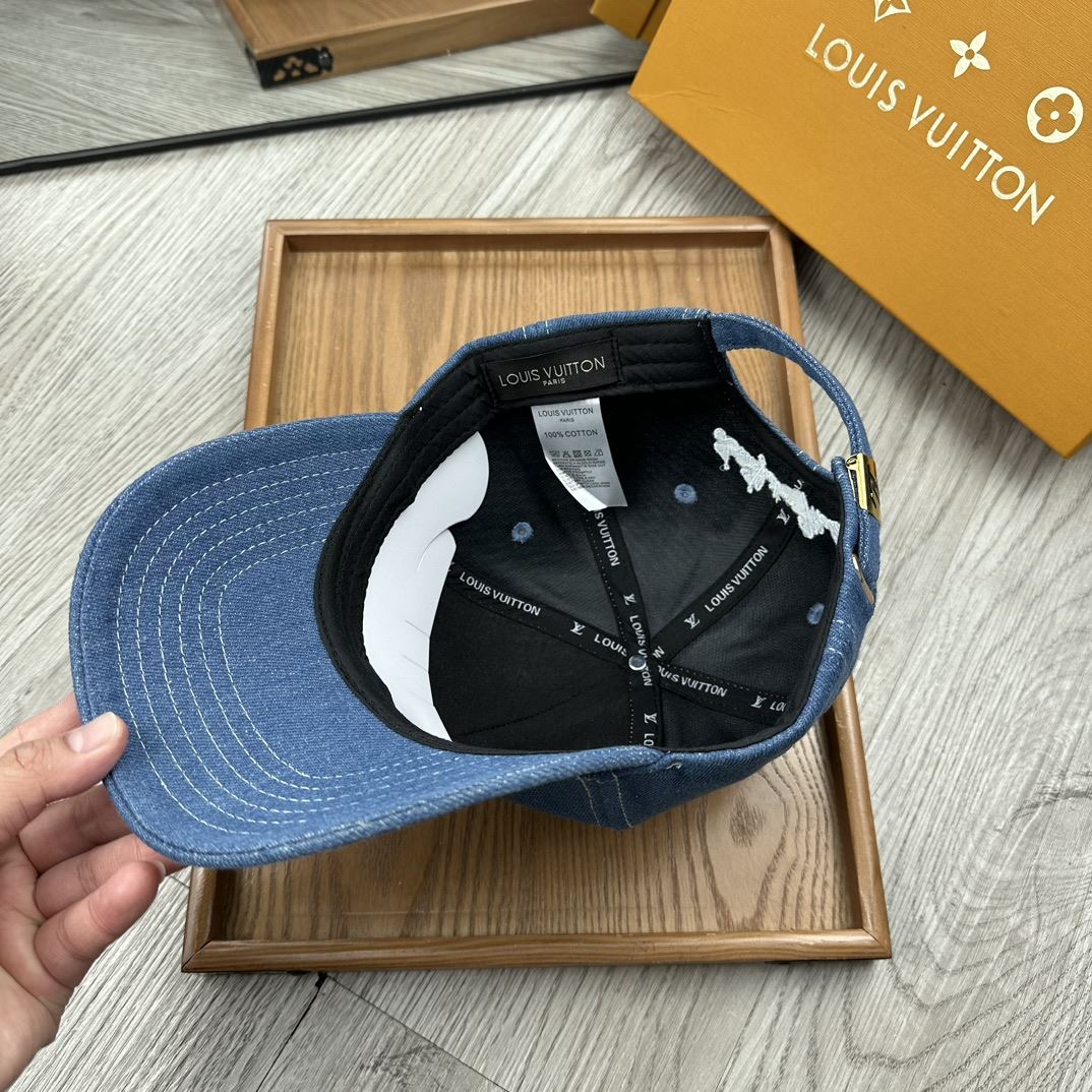 Louis Vuitton Caps